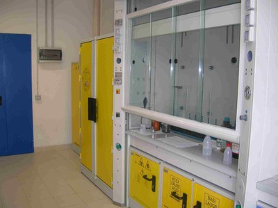 Laboratory hood
